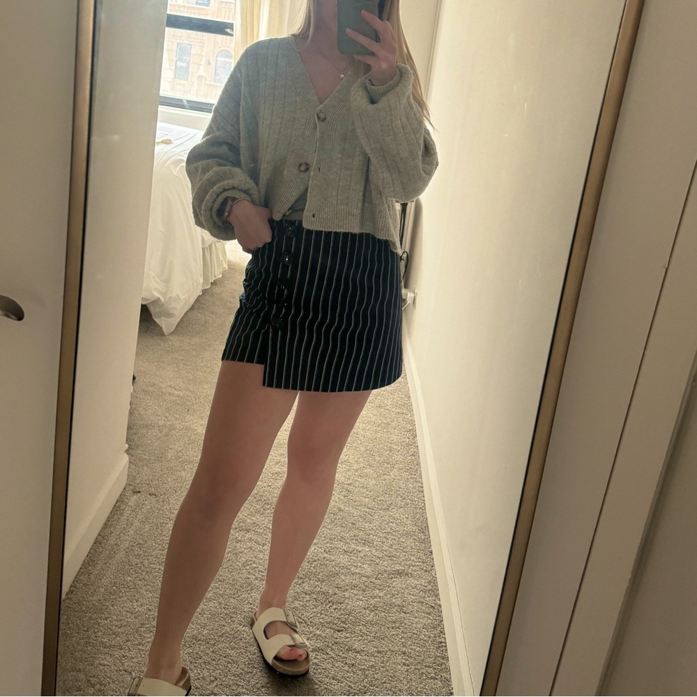Stradivarius Skort in Pinstripe Navy